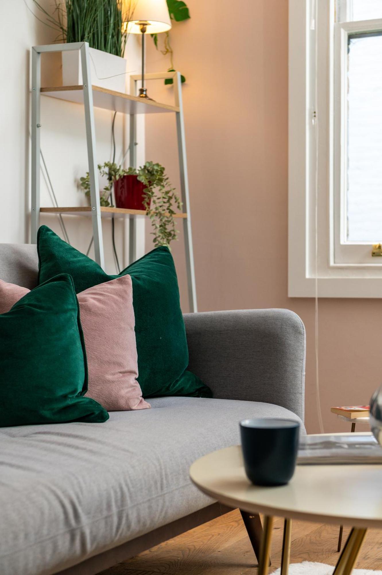 1br Stylish Flat By Hostarahomes, Near Liverpool Street, Prime Location, Sleeps Up To 4 Londra